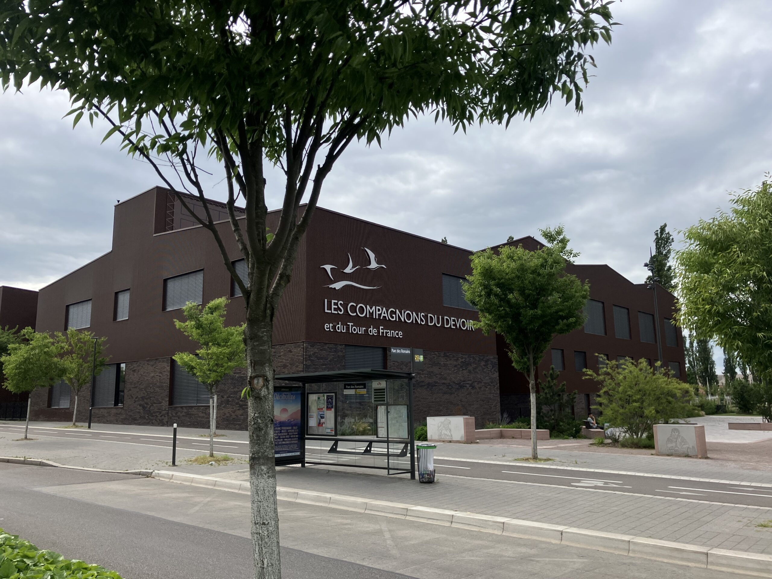 centre formation koenigshooffen strasbourg compagnons devoir et tour de france - le lieu documentaire - koenigsmatographe