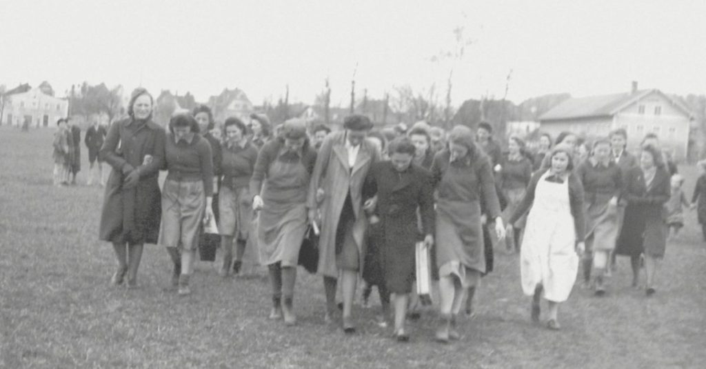 jeunesses volées - nina barbier - le lieu documentaire2