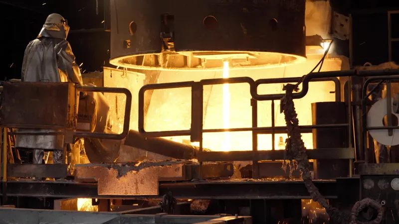 “Les gars de l’usine” de Léo Amiot | replay