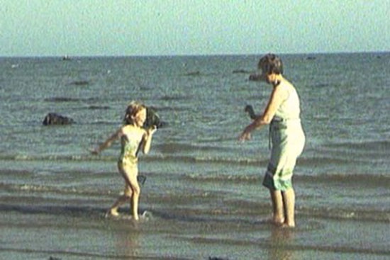 sur la plage de belfast - henri-françois imbert- le lieu documentaire - strasbourg - 2024 - 1