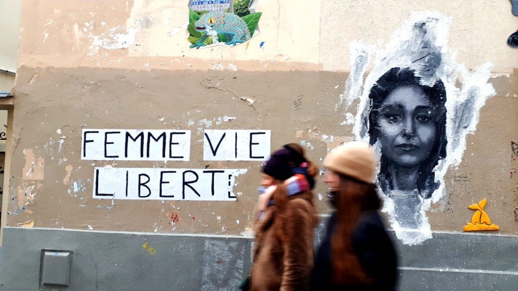 Des cris déchirent le silence - Natacha Thiéry - le lieu documentaire2