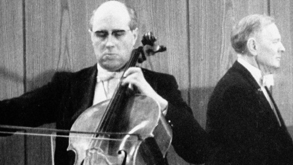 Mstislav-Rostropovitch_-L_archet-indomptable-Bruno-Monsaingeon-festivalchandelles2025-lelieudocument