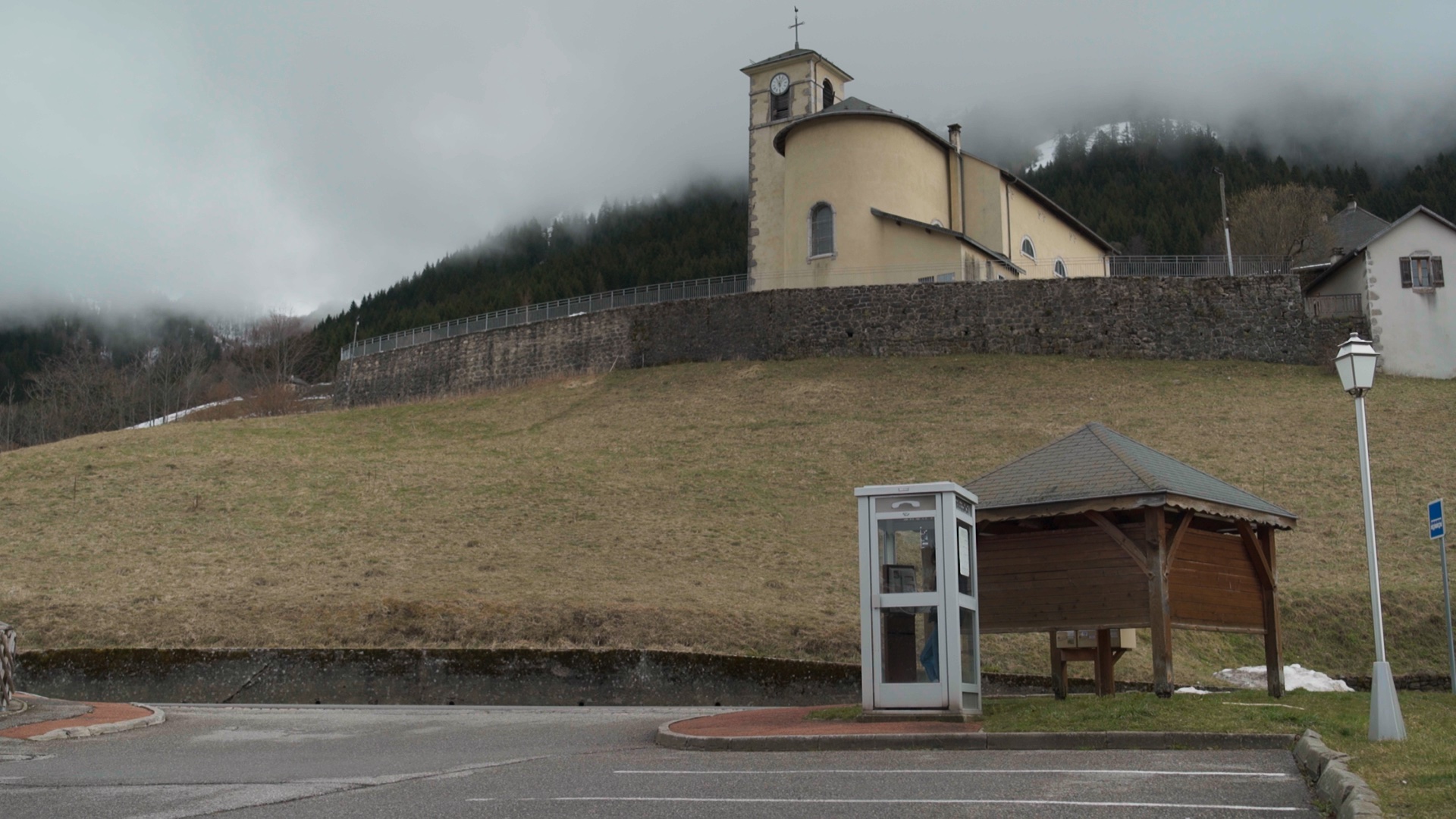 Allo-la-france-floriane-devigne-le-lieu-documentaire-1