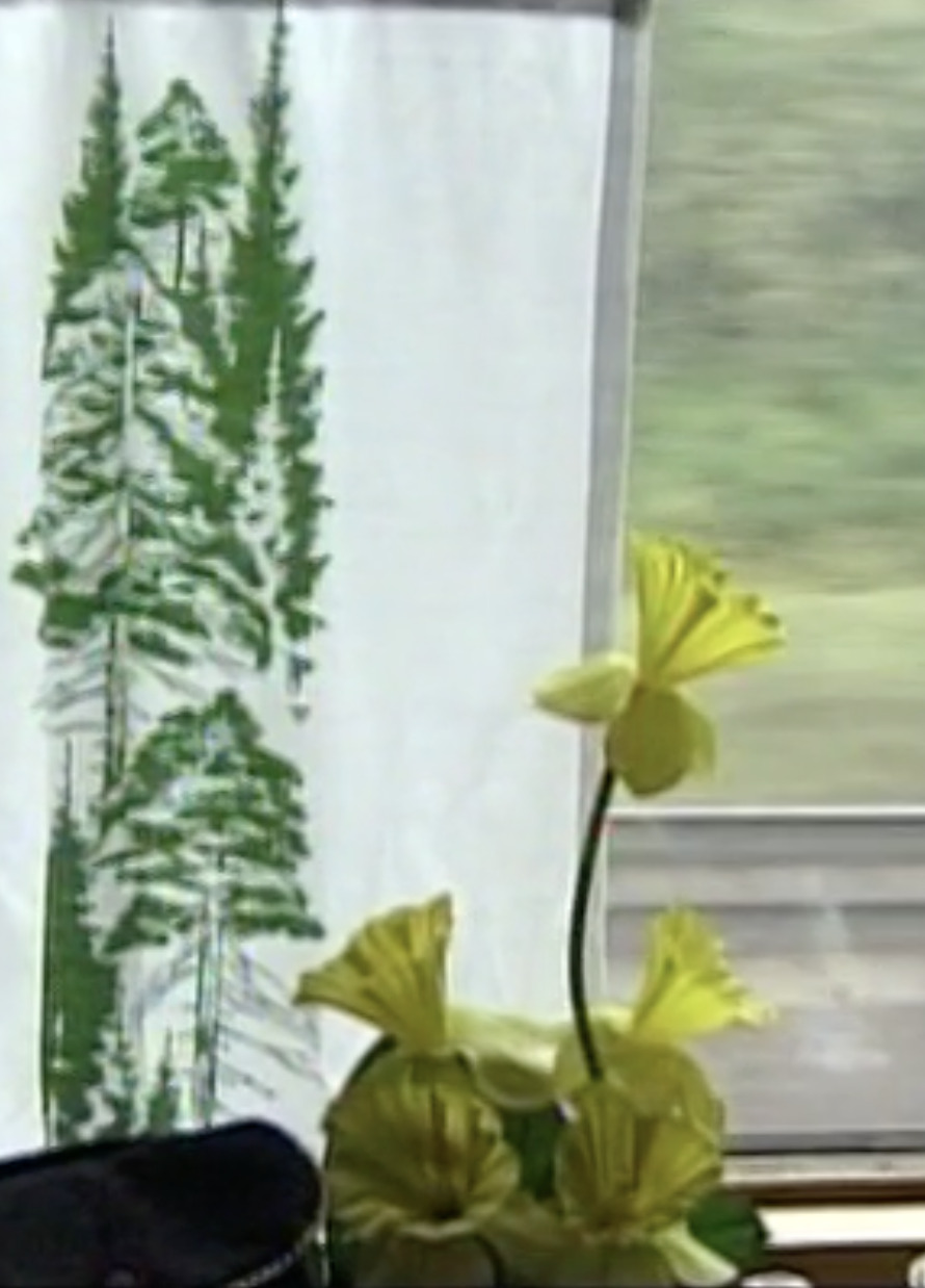 loin-la-bas-elisabeth-kapnist-extrait-le-lieu-documentaire-aff